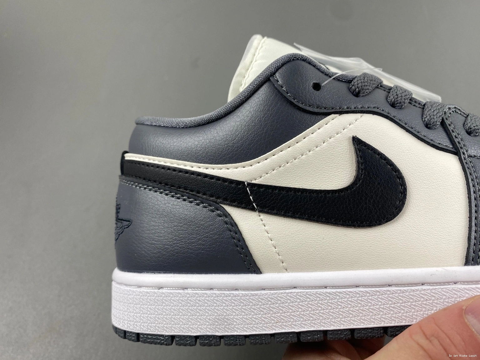 Dark Jordan 1 Grey Low (Women's) DC0774-102 - 1211